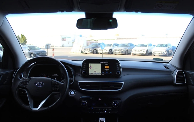 Hyundai Tucson cena 96900 przebieg: 53300, rok produkcji 2019 z Łomża małe 379